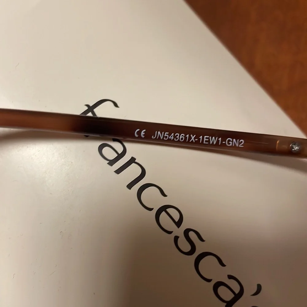 Large women’s sunglasses from Francesca’s ,EUC - Picture 3 of 3